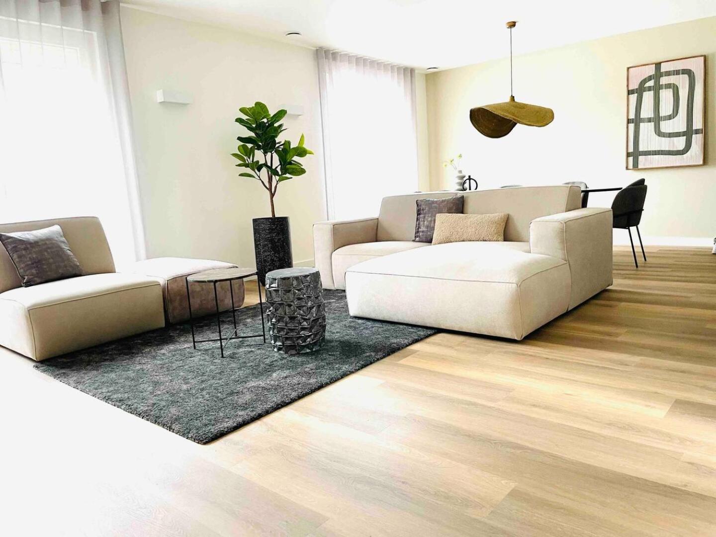 New Apartment In City Centre Large Оирсхот Экстерьер фото